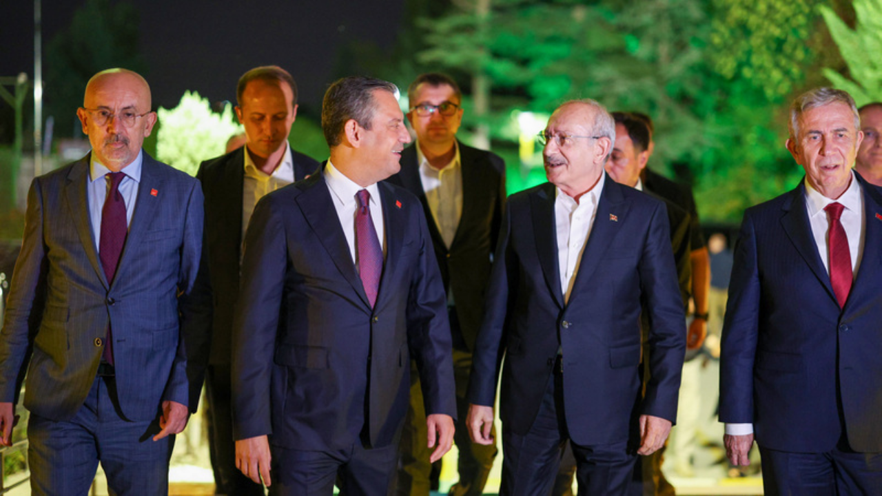 CHP 22. Olağanüstü Kurultayı kayyuma karşı güvence olabilir mi?