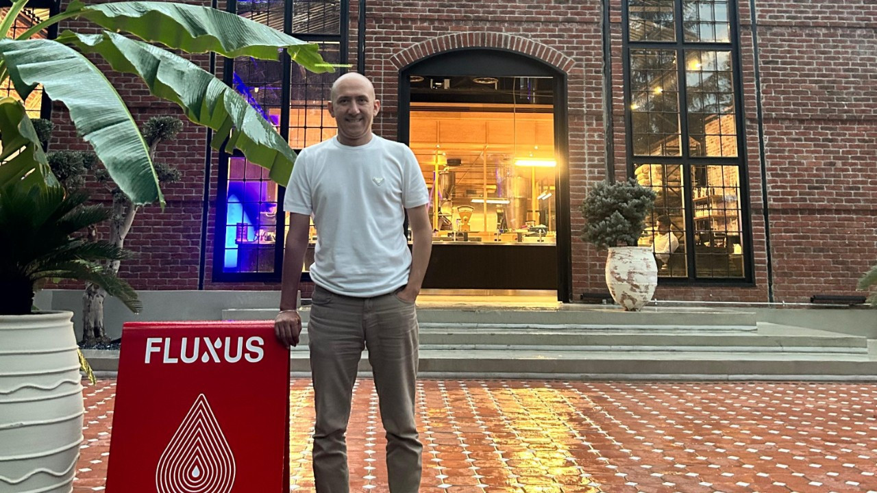 Fluxus, kahvede sanatın akışını yaşatmayı hedefliyor Fluxus, kahvede sanatın akışını yaşatmayı hedefliyor